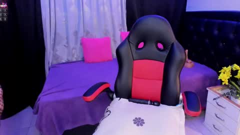 Jennifer  online show from 16, 10, 2025