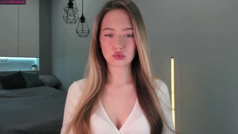 Snapshot of longoriaeva chatting on 29, 11, 2025 Eva online show from 29, 11, 2025