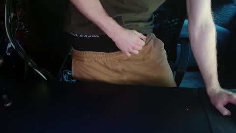 Loofy Art online show from 7, 12, 2024