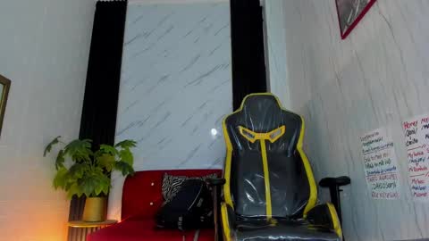 LooganX online show from 4, 3, 2025
