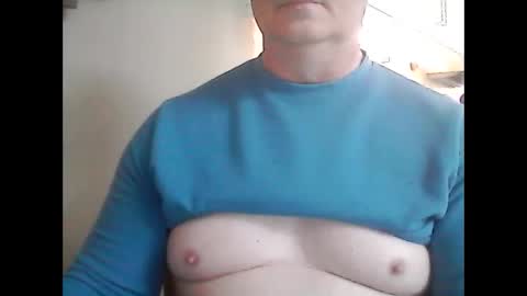 Snapshot of look823 chatting on 31, 10, 2025 look823 online show from 31, 10, 2025