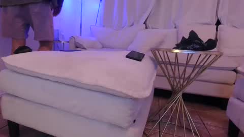 Seamus Love online show from 6, 10, 2025