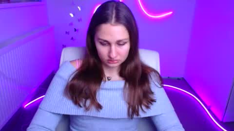 Lora online show from 7, 11, 2025