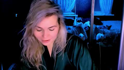 Lora online show from 4, 11, 2025