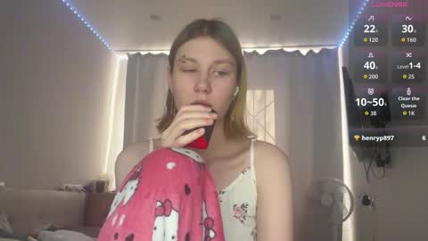 Lora online show from 14, 3, 2026