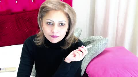 loradelniro1 online show from 29, 12, 2024