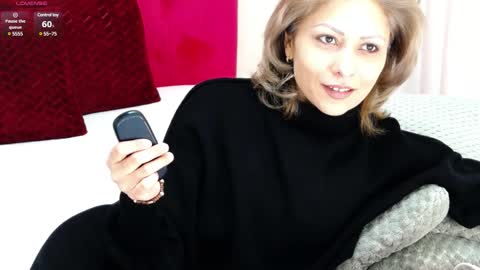 loradelniro1 online show from 25, 2, 2025