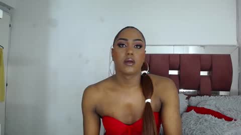 Loraine online show from 19, 11, 2025