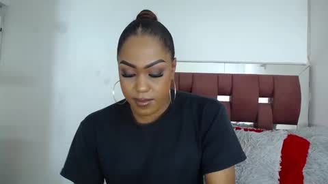 Loraine online show from 21, 11, 2025