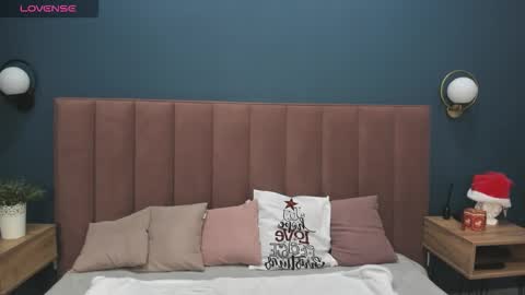 Snapshot of lorasunny chatting on 6, 1, 2026 Ur sensual Lora online show from 6, 1, 2026