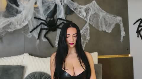 Miss online show from 30, 10, 2025