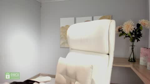 Deborah Daz online show from 28, 1, 2025