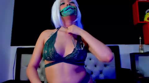 Lore Depp online show from 25, 10, 2025