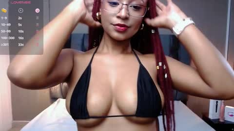 Lorena Vieira  online show from 22, 12, 2024