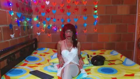 Lorena Capelli online show from 25, 2, 2025
