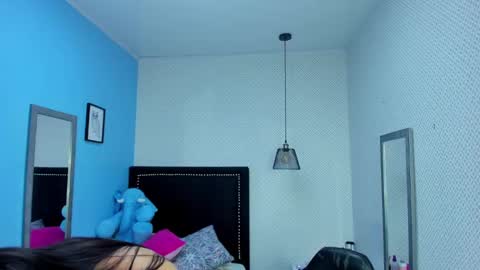 lorenadavies online show from 7, 2, 2025