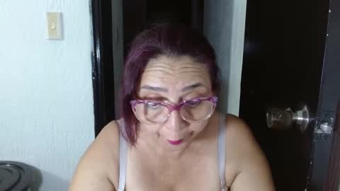 Lorena.. online show from 3, 2, 2025