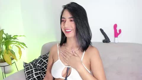 L O R E N online show from 9, 11, 2025