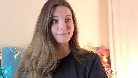 Chloe for Fan BlackHole online show from 16, 11, 2025