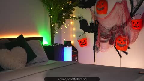 Snapshot of lorettelorenaa chatting on 26, 10, 2025 LoretteLorena online show from 26, 10, 2025