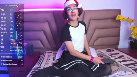 LorettMatthew online show from 17, 12, 2024