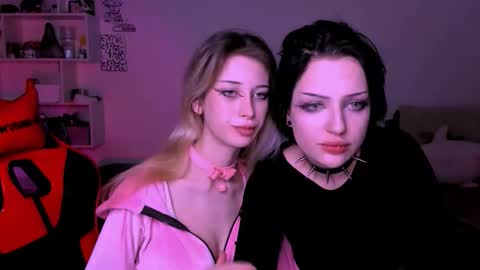 Lori online show from 4, 11, 2025