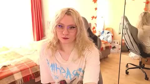 Lori -----------------------------------    online show from 2, 10, 2025
