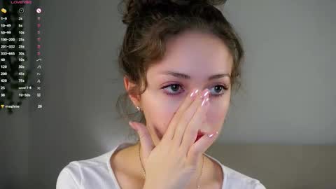 Naomi online show from 28, 11, 2025