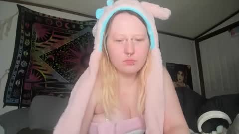 Lori Critter online show from 18, 12, 2025