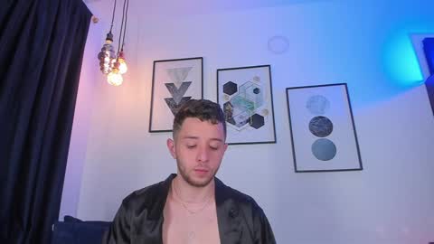 Snapshot of los_juanes chatting on 3, 1, 2025 JUAN JUAN online show from 3, 1, 2025