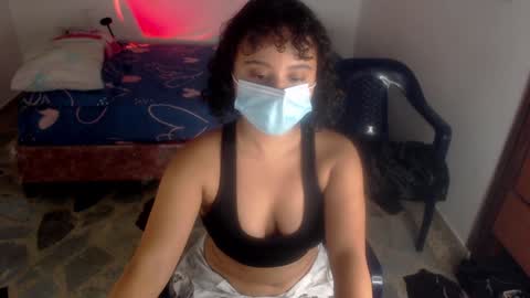 Snapshot of lou_cuteee chatting on 7, 1, 2025 lou_cuteee online show from 7, 1, 2025