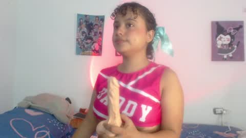 Snapshot of lou_cuteee chatting on 20, 1, 2025 lou_cuteee online show from 20, 1, 2025
