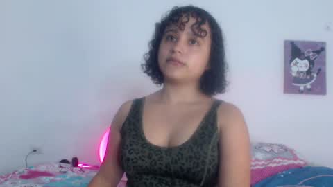 Snapshot of lou_cuteee chatting on 6, 2, 2025 lou_cuteee online show from 6, 2, 2025