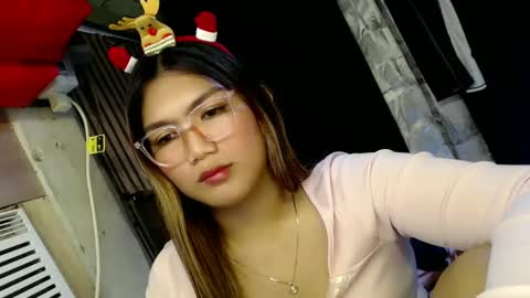 Sweet   online show from 31, 12, 2024