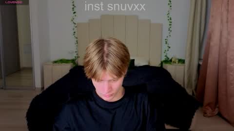 Snapshot of louie_evans chatting on 29, 10, 2025 louie_evans online show from 29, 10, 2025