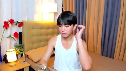 Snapshot of louieismy_name chatting on 20, 11, 2025 ignot ursh online show from 20, 11, 2025