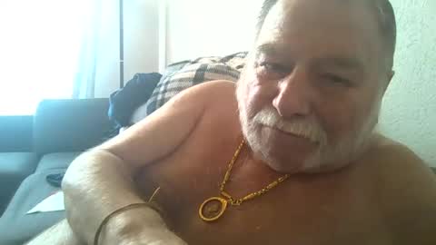 louis_chokdee online show from 9, 3, 2025