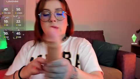 Snapshot of louisa_claire_ chatting on 13, 2, 2025 LuisaIG  x luisa clair online show from 13, 2, 2025