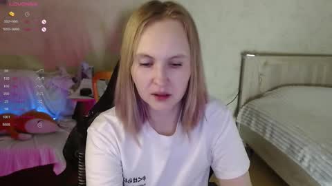 Snapshot of love_agatha chatting on 3, 11, 2025 Agatha online show from 3, 11, 2025