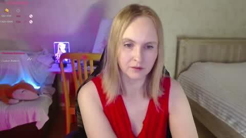 Snapshot of love_agatha chatting on 14, 11, 2025 Agatha online show from 14, 11, 2025