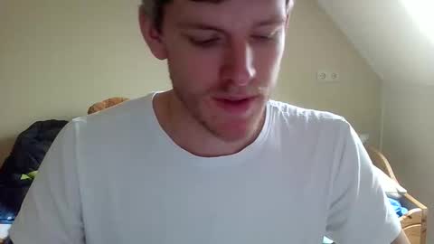 Snapshot of love_bert chatting on 12, 10, 2025 Love bert online show from 12, 10, 2025