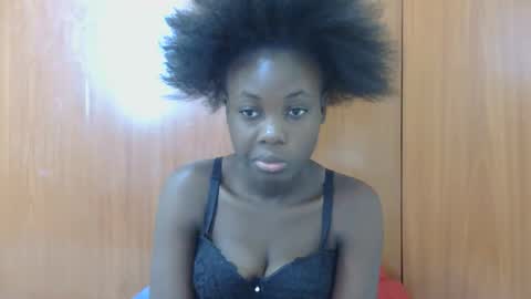 Snapshot of love_doe1 chatting on 5, 12, 2025 doe online show from 5, 12, 2025