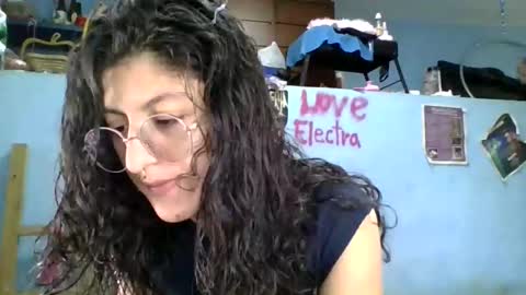 Snapshot of love_electra chatting on 9, 11, 2025 love_electra online show from 9, 11, 2025