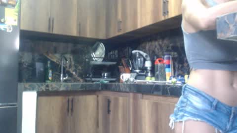 Snapshot of love_gatubela chatting on 20, 11, 2025 Nina online show from 20, 11, 2025