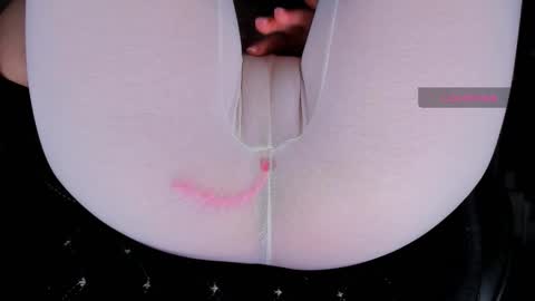 Snapshot of love_hard_kiru chatting on 9, 10, 2025 Kira online show from 9, 10, 2025