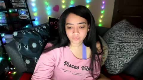 Raquel Love online show from 28, 2, 2025
