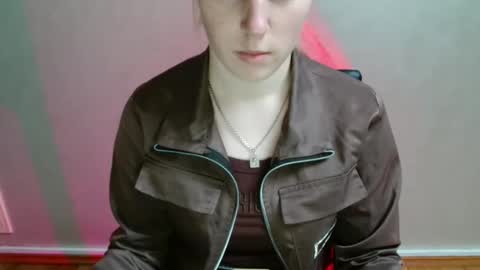 Vivian online show from 17, 12, 2025