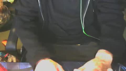 lovebird71 online show from 17, 11, 2025