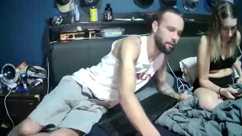 lovecoupleqc online show from 24, 11, 2025