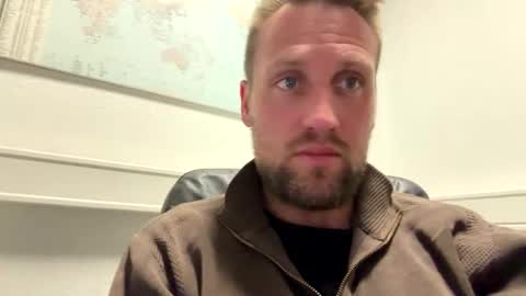 lovefuesse online show from 9, 3, 2026